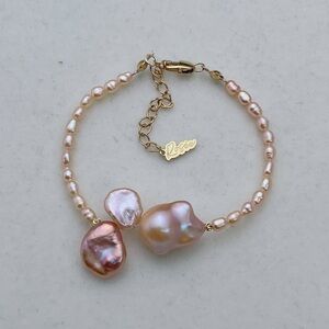 N131 Handmade Freshwater Baroque Pearl Bracelet